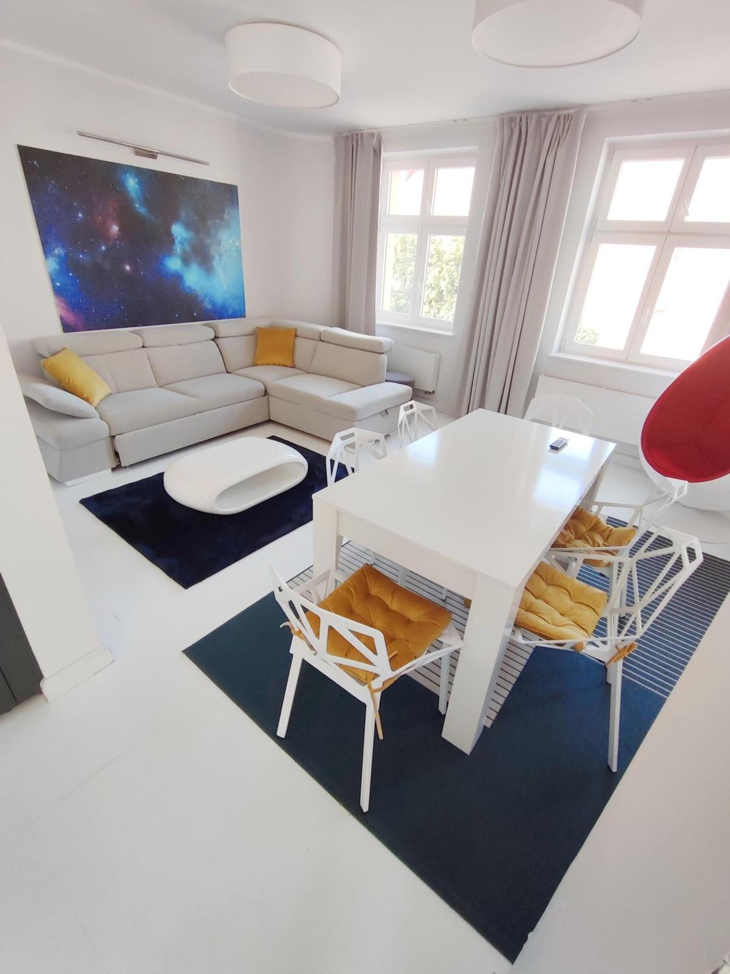 Kosmos 9 - Apartament Orbita By Rentoom Torun Exterior photo